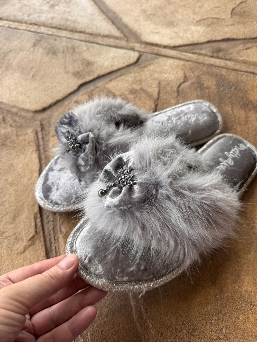 Pretty You London Diana Gray Faux Fur Jeweled Toe Post Slippers L US 8-9